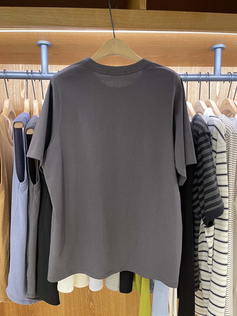 HI YANN韓國東大門直郵女裝新款人氣職業26春夏推薦時尚T恤HI YANNT恤