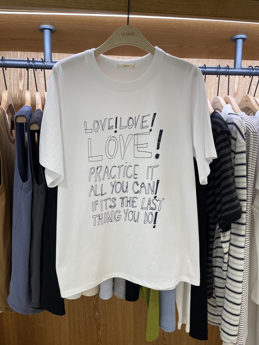 HI YANN韓國東大門直郵女裝新款人氣職業26春夏推薦時尚T恤HI YANNT恤圖色2