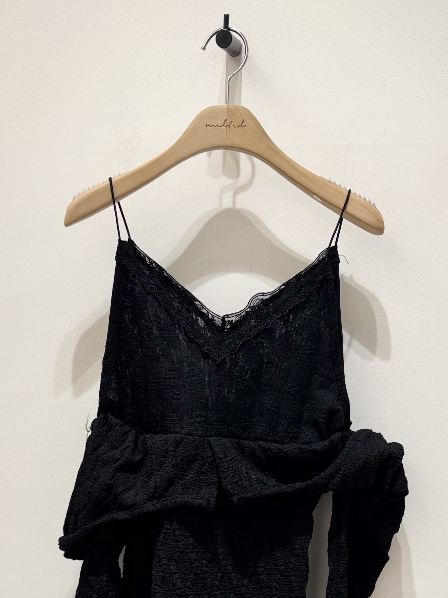 MELTED-P東大門實拍女裝新品推薦熱賣時尚真品長袖T恤蕾絲MELTED-P長袖T恤