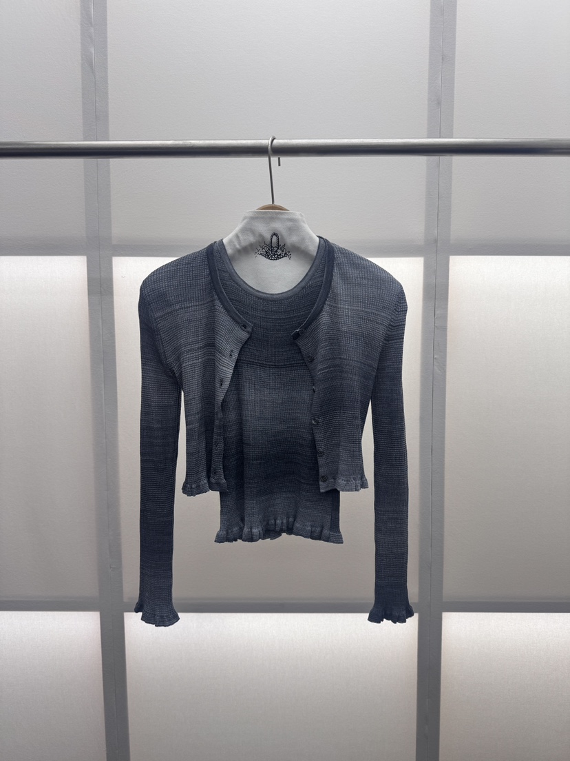 MILUI東大門代購女士新款人氣推薦熱賣時尚職業休閑長袖T恤MILUI長袖T恤