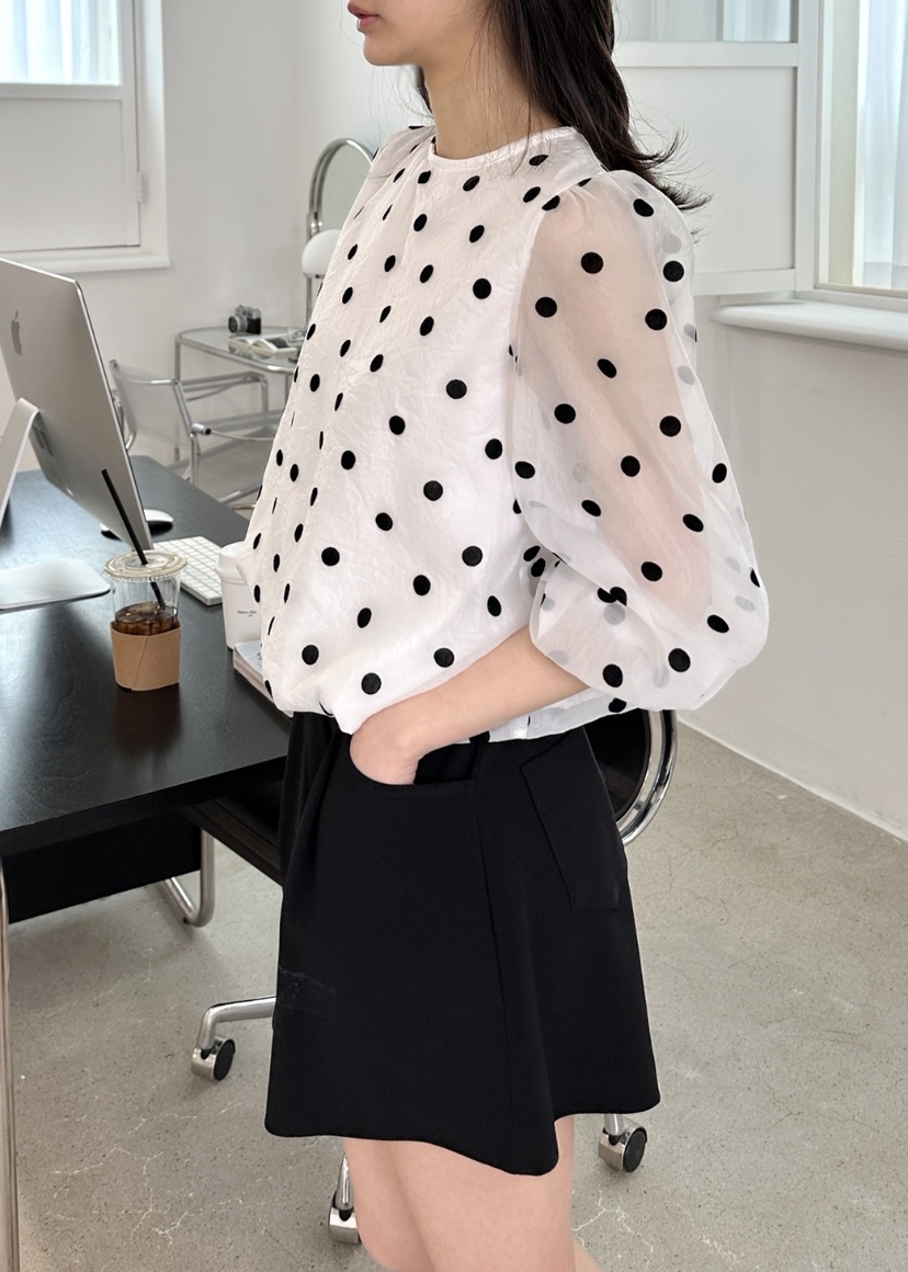 CLASSY-O東大門代購女士新款26春夏熱賣休閑襯衫蕾絲衫透視CLASSY-O襯衫/蕾絲衫