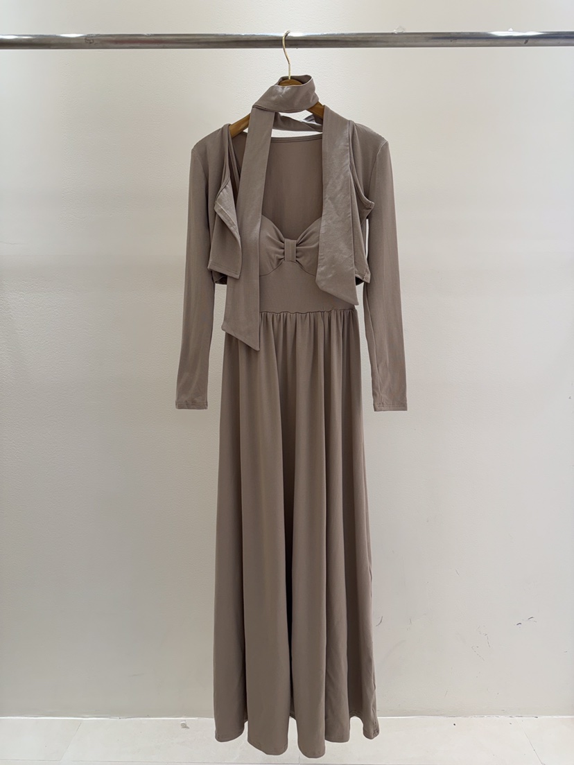 KC MARKET東大門代購女裝新款人氣26春夏套裝含脖帶兩件套KC MARKET套裝圖色4