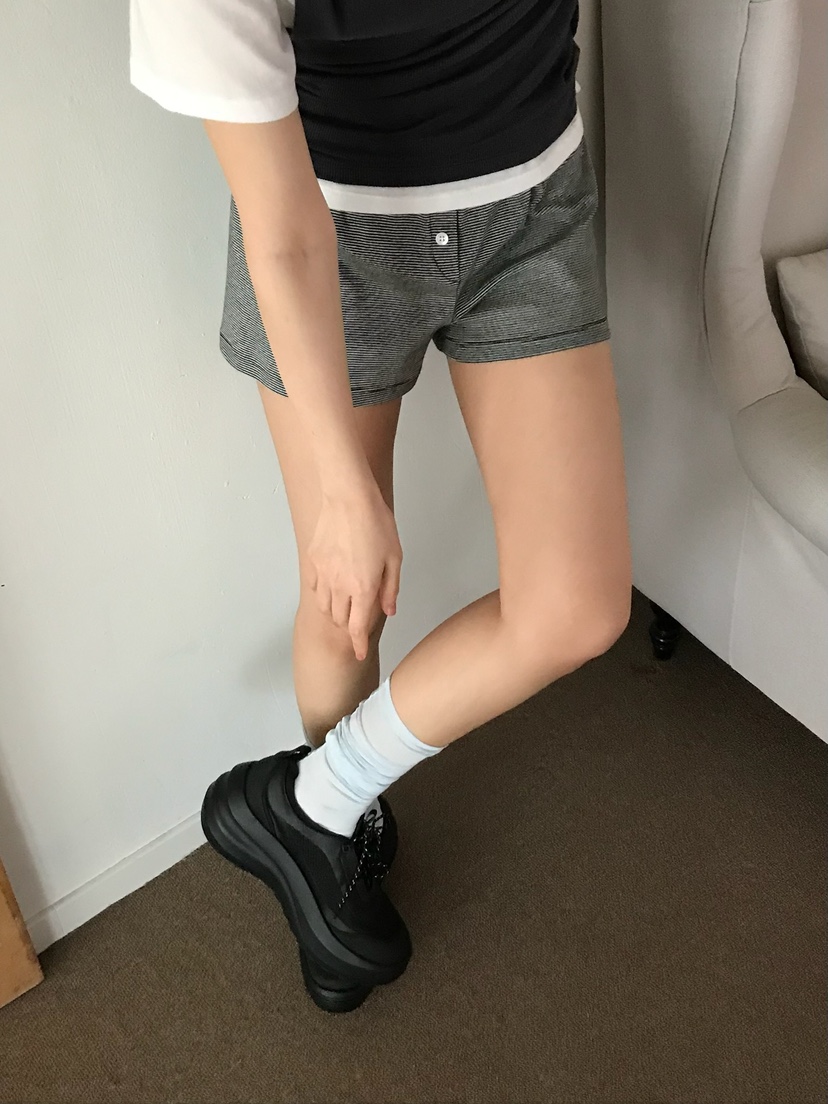 ESCHER韓國代購女士新款26春夏熱賣職業時尚推薦真品襪子ESCHER襪子