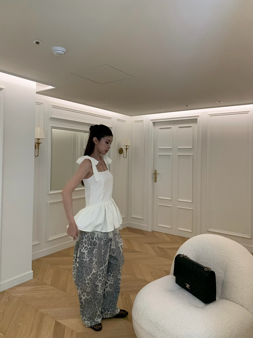 VIRKIN東大門實拍女士新品時尚休閑職業熱賣人氣26春夏牛仔褲VIRKIN牛仔褲