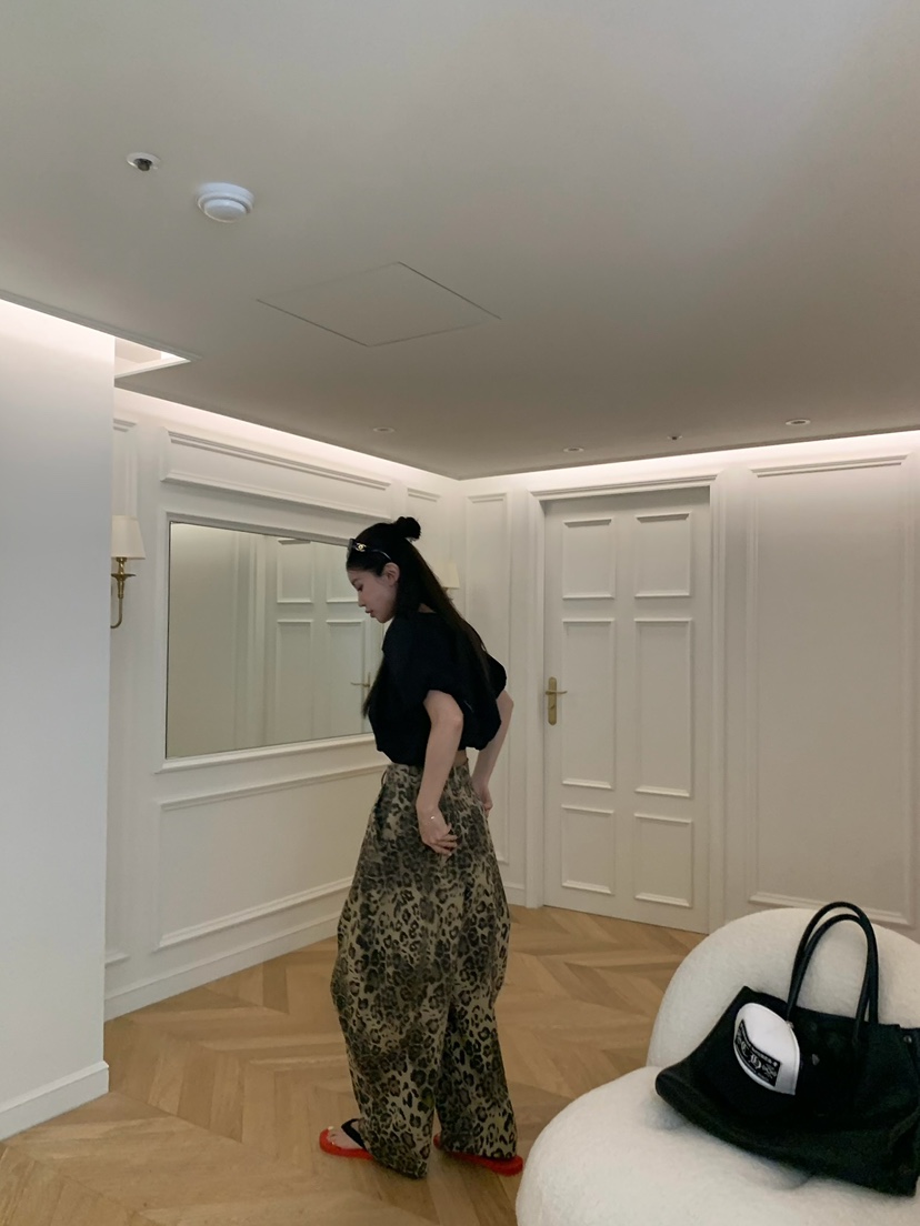 VIRKIN東大門實拍女士新品時尚休閑職業熱賣人氣26春夏牛仔褲VIRKIN牛仔褲