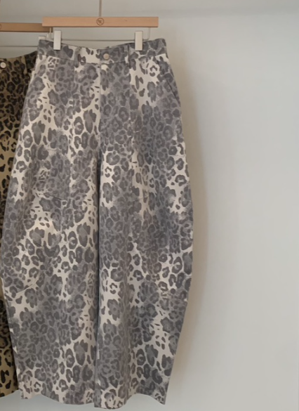 VIRKIN東大門實拍女士新品時尚休閑職業熱賣人氣26春夏牛仔褲VIRKIN牛仔褲圖色2