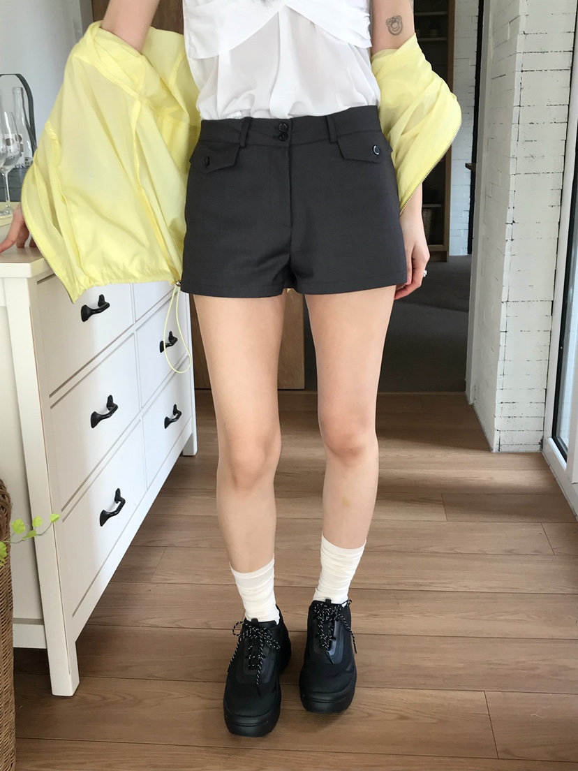 ESCHER東大門代購女裝新品人氣真品時尚短褲不含腰帶口袋ESCHER短褲