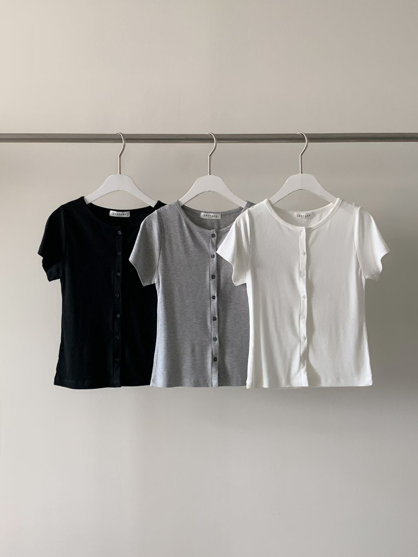 LEOPARD韓國代購女士新款真品26春夏熱賣時尚職業人氣T恤LEOPARDT恤圖色1左一色