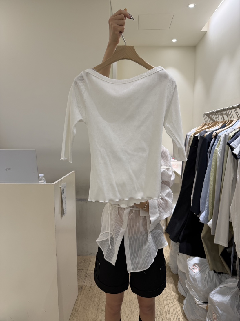 FLOWER-L韓國直郵實拍女裝新品休閑推薦26春夏熱賣人氣T恤FLOWER-LT恤圖色1