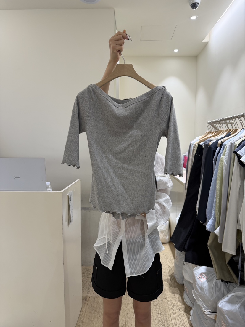 FLOWER-L韓國直郵實拍女裝新品休閑推薦26春夏熱賣人氣T恤FLOWER-LT恤圖色4