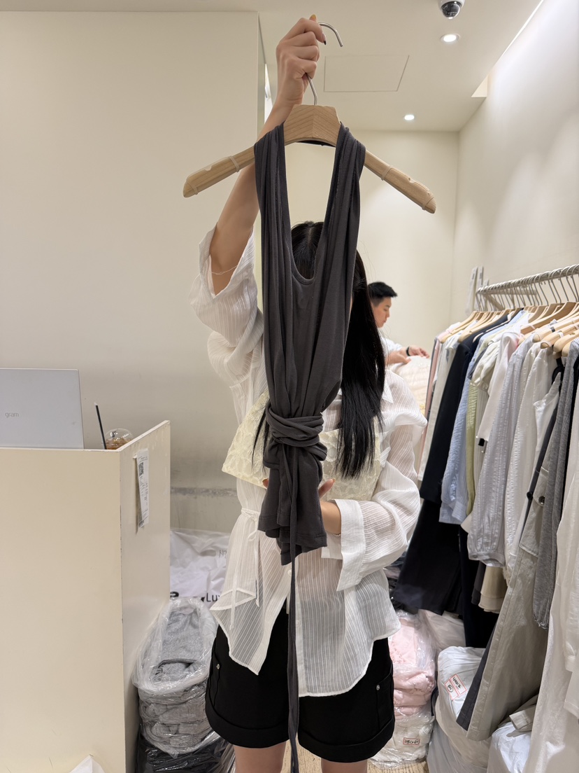 FLOWER-L韓國直郵實拍女裝新款熱賣26春夏推薦時尚吊帶背心FLOWER-L吊帶/背心圖色2墨色