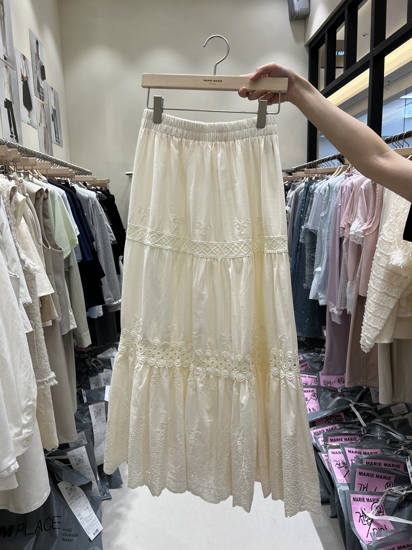 MARIE MARIE韓國直郵女裝新品時尚推薦熱賣長裙刺繡蕾絲MARIE MARIE長裙圖色2