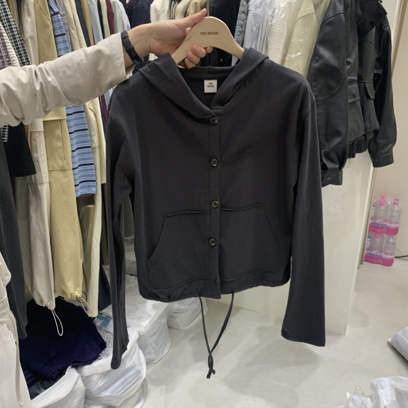 FRE韓國直郵女裝新款熱賣人氣休閑時尚職業推薦衛衣不含內搭FRE SEOUL衛衣圖色2