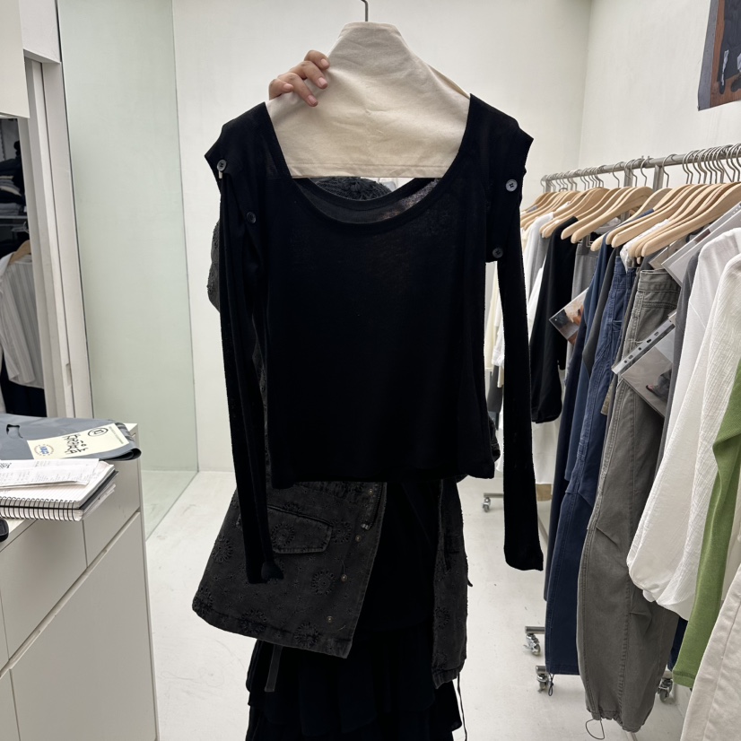 CHAV韓國東大門直郵女士新款熱賣休閑26春夏人氣職業長袖T恤CHAV長袖T恤圖色3