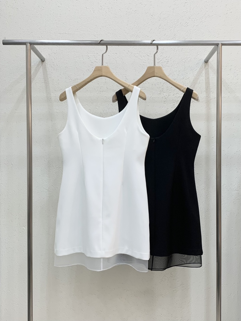 LIGHT AND SALT韓國東大門代購女士新品推薦26春夏連衣裙LIGHT AND SALT連衣裙