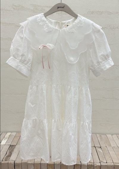 YARD韓國代購女裝新品時尚熱賣26春夏休閑推薦連衣裙含胸花YARD連衣裙圖色1