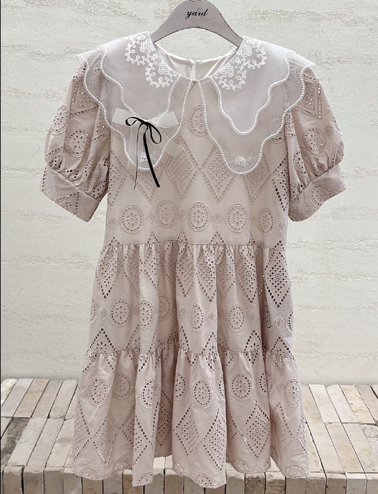 YARD韓國代購女裝新品時尚熱賣26春夏休閑推薦連衣裙含胸花YARD連衣裙圖色2