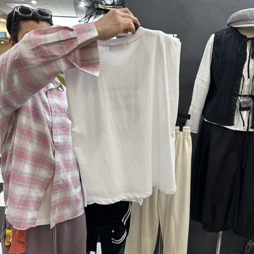 LADYBLACK/THE BLACK韓國直郵女裝新品休閑吊帶背心不含配飾刺繡LADYBLACK/THE BLACK吊帶/背心