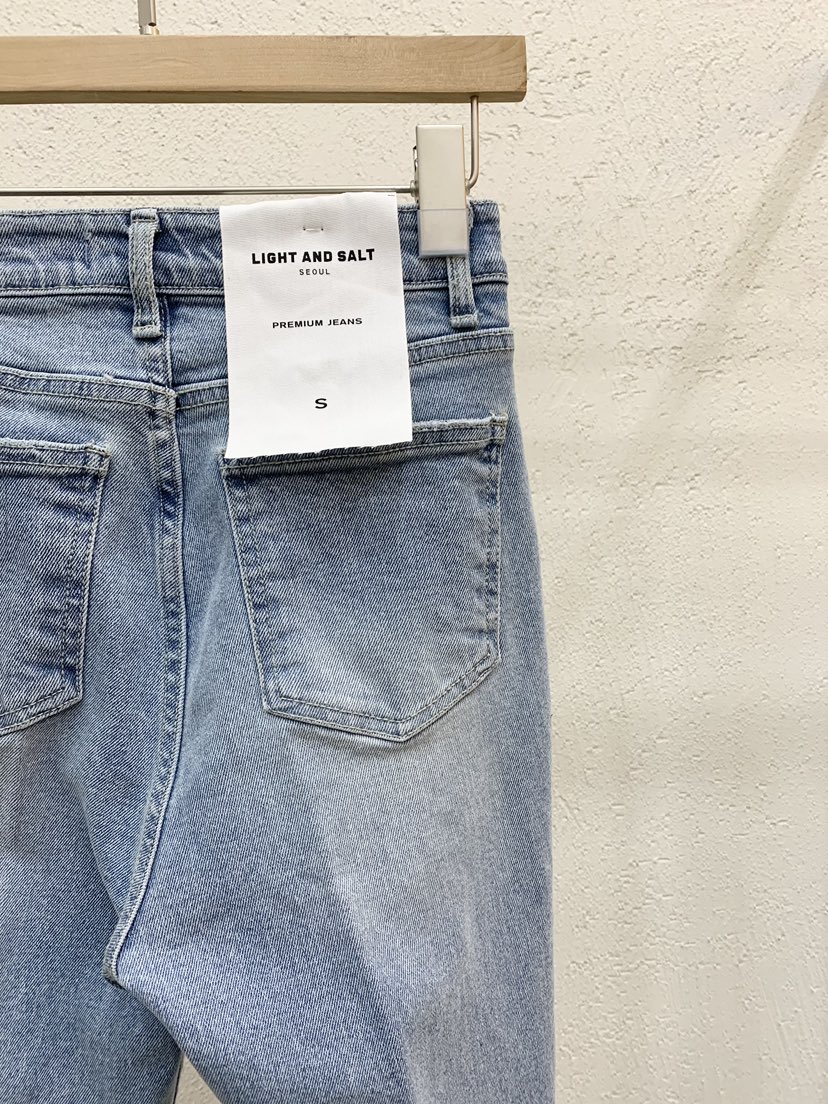 LIGHT AND SALT韓國東大門直郵女士新品職業牛仔褲喇叭LIGHT AND SALT牛仔褲