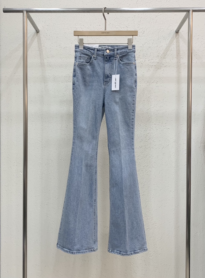 LIGHT AND SALT韓國東大門直郵女士新品職業牛仔褲喇叭LIGHT AND SALT牛仔褲圖色1