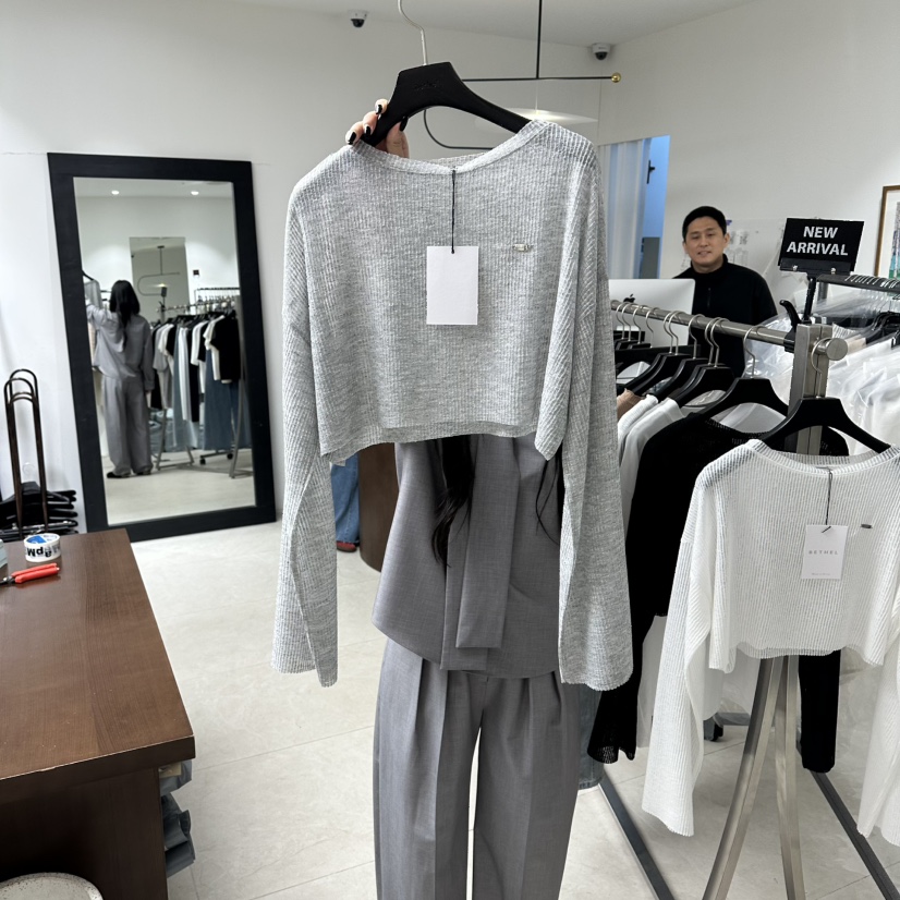 BETHEL韓國東大門代購女裝新品26春夏時尚職業熱賣長袖T恤BETHEL長袖T恤圖色2