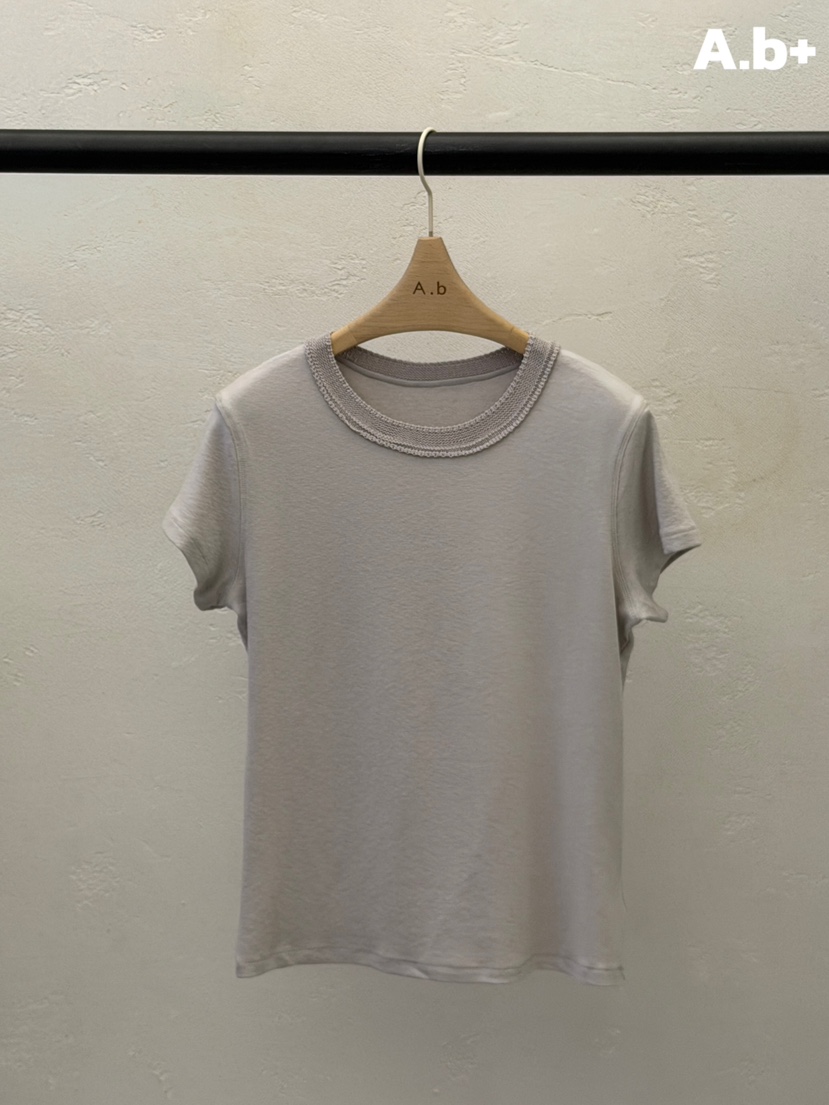 AUTUMN BEIGE PLUS韓國代購女裝新款時尚人氣推薦熱賣T恤A.b/AUTUMN BEIGET恤圖色1