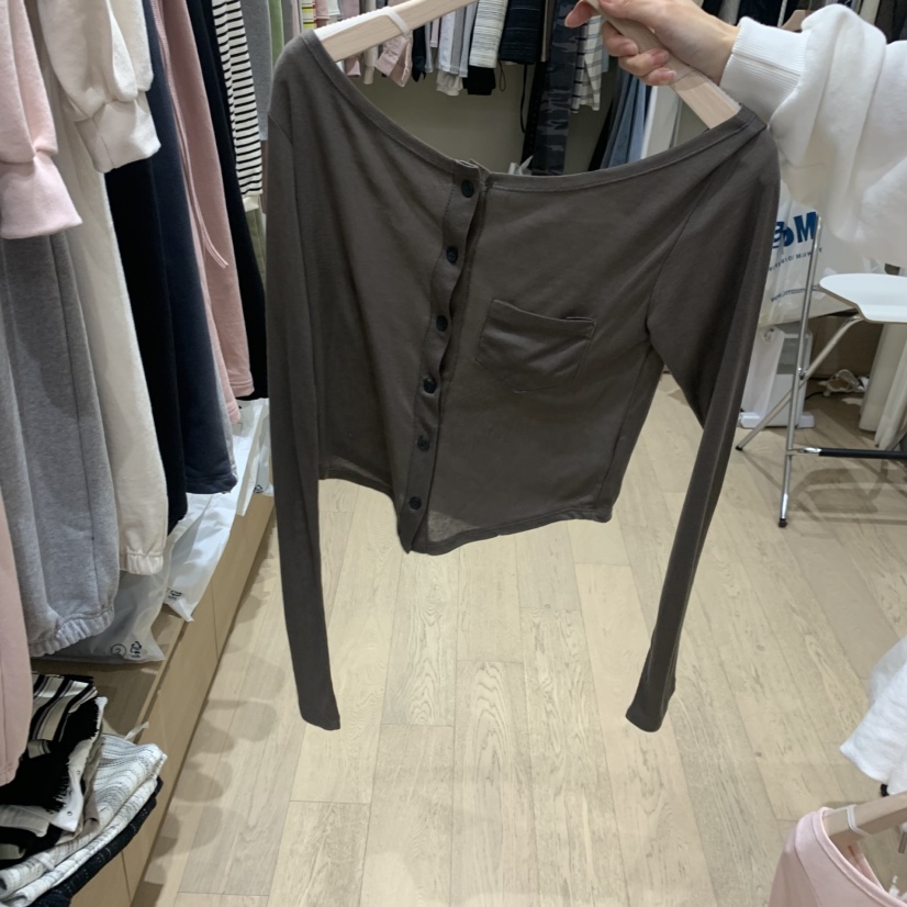 MEMOIRE韓國代購女裝新品26春夏推薦熱賣長袖T恤不含內搭MEMOIRE長袖T恤圖色3