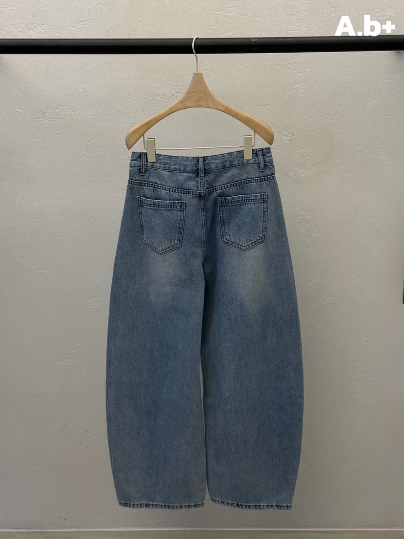 AUTUMN BEIGE PLUS韓國東大門代購女裝新品職業牛仔褲兔子A.b/AUTUMN BEIGE牛仔褲