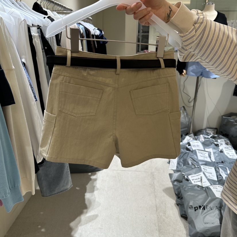 MOREMORE韓國東大門代購女裝新品熱賣26春夏短褲不含腰帶口袋more more短褲