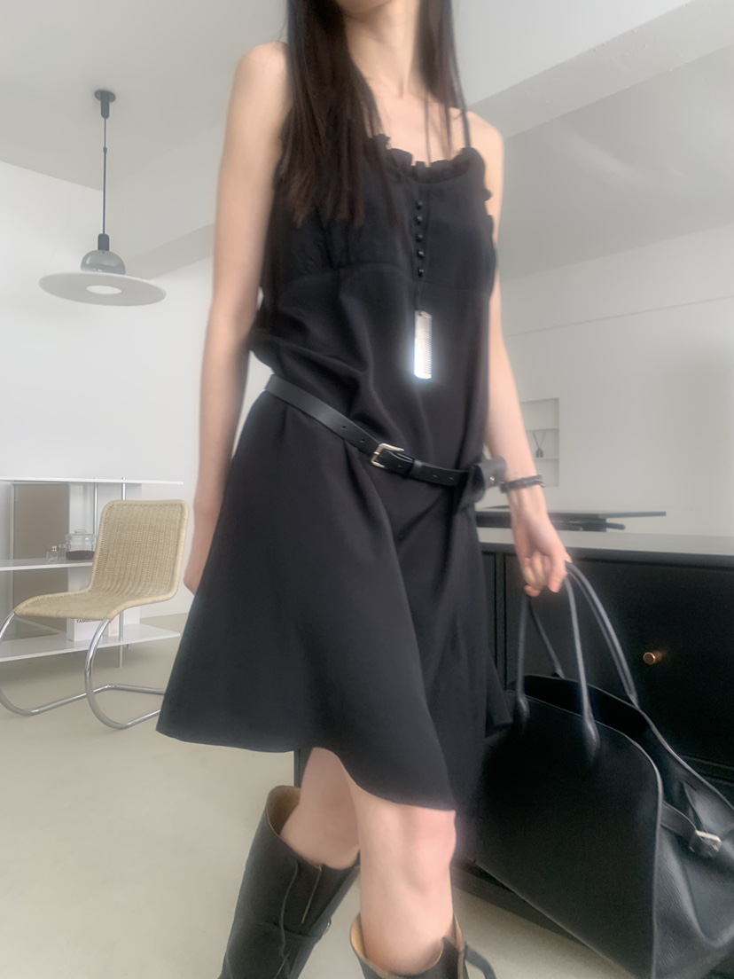 TRUE東大門實拍女裝新款26春夏職業推薦人氣真品時尚連衣裙TRUE連衣裙