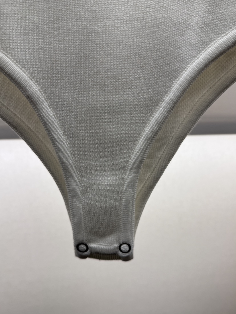 MILUI韓國東大門直郵女士新款熱賣職業26春夏時尚吊帶背心MILUI吊帶/背心