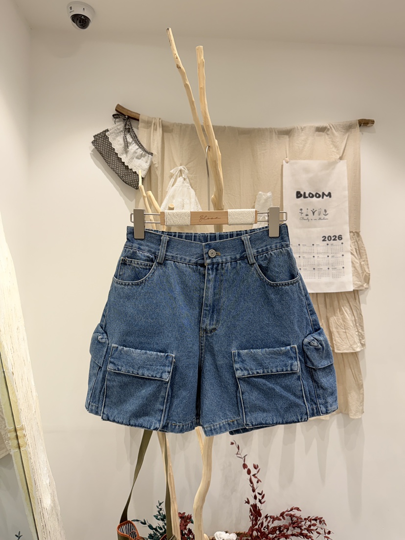 BLOOM韓國東大門代購女士新品時尚推薦職業人氣熱賣短褲口袋BLOOM-S短褲圖色1