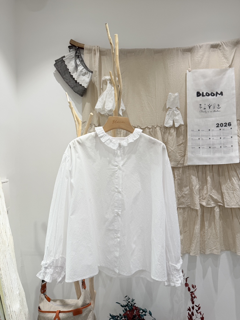 BLOOM韓國東大門代購女裝新品人氣熱賣時尚襯衫蕾絲衫荷葉邊BLOOM-S襯衫/蕾絲衫圖色1