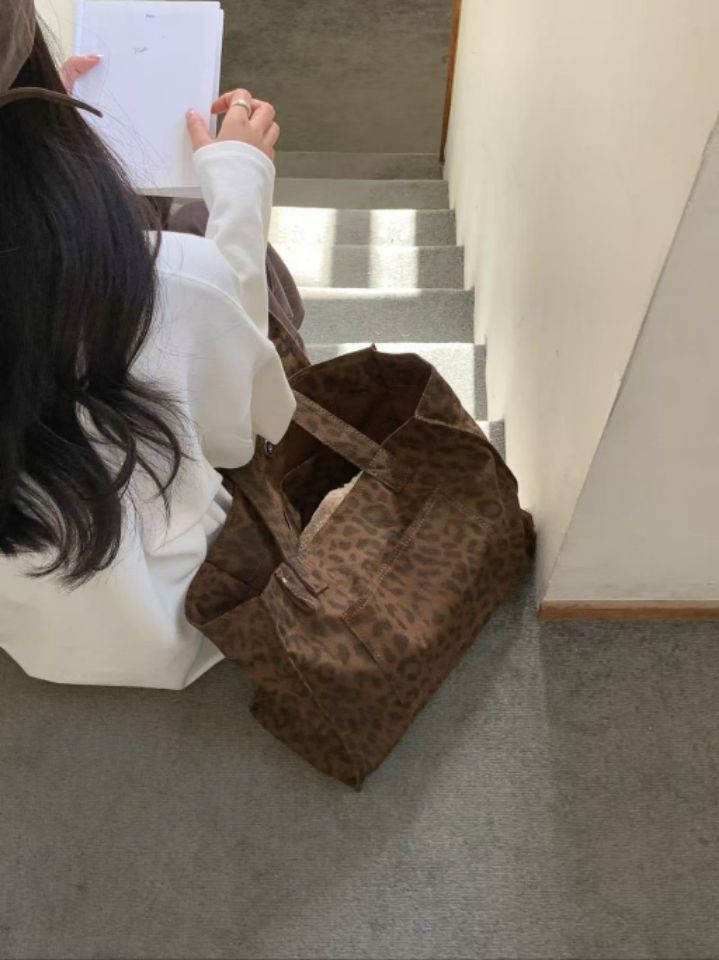 TROUVAILLE韓國東大門直郵女裝新品推薦26春夏單肩斜跨包豹紋TROUVAILLE單肩/斜跨包