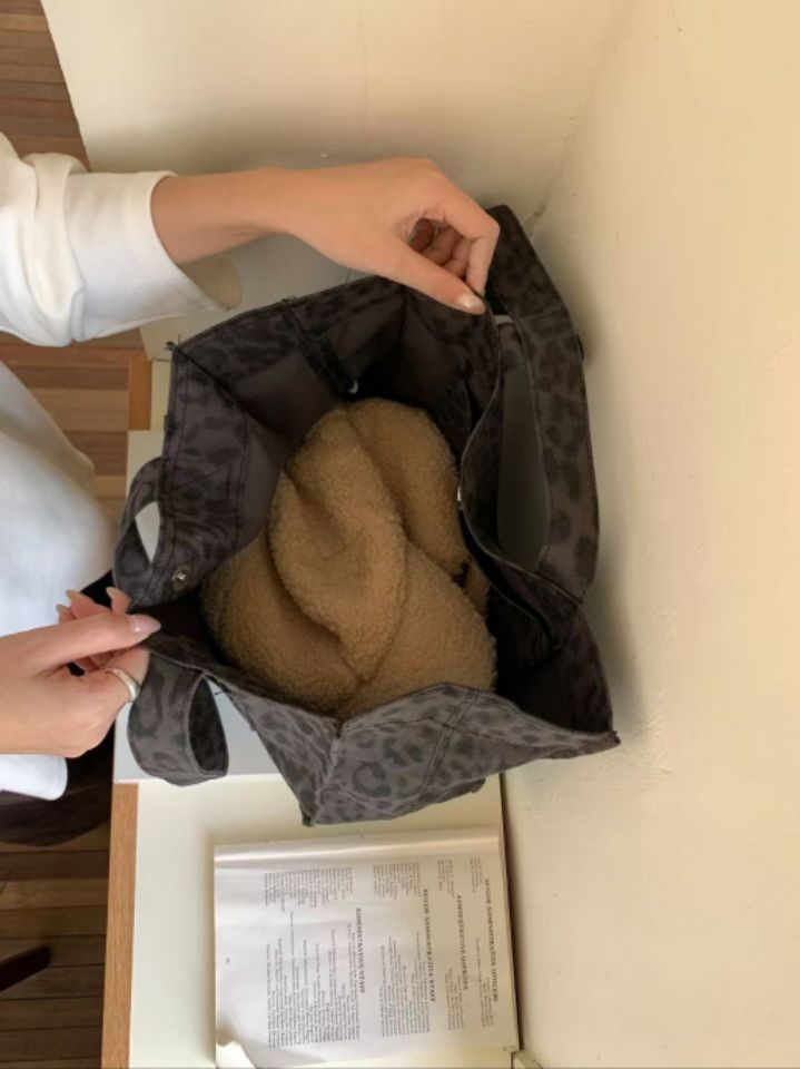 TROUVAILLE韓國東大門直郵女裝新品推薦26春夏單肩斜跨包豹紋TROUVAILLE單肩/斜跨包