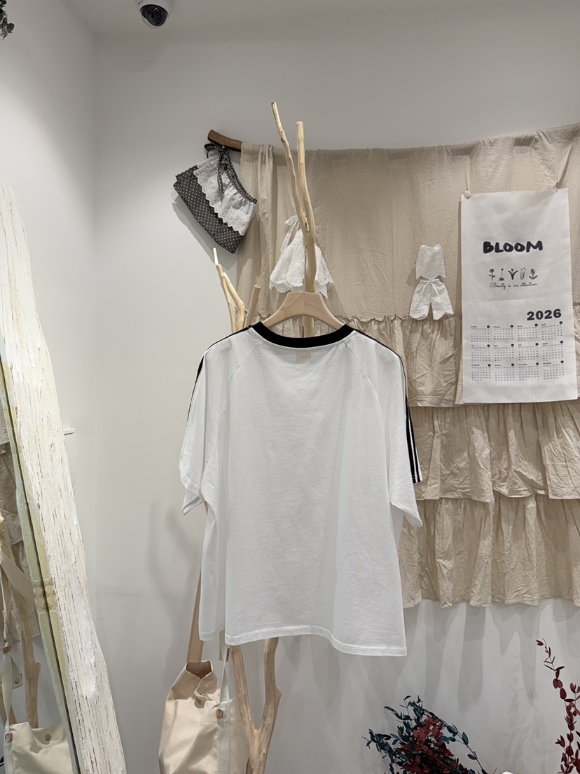 BLOOM韓國東大門直郵女裝新款職業熱賣時尚人氣休閑T恤棉質BLOOM-ST恤