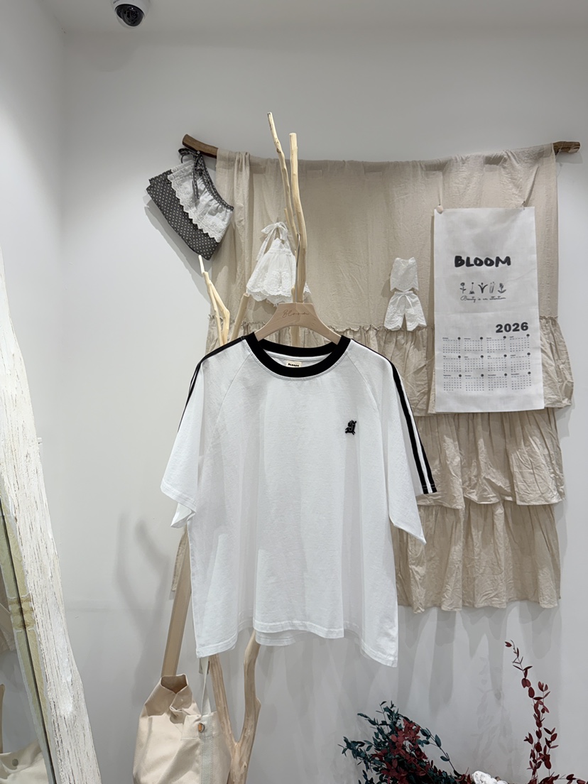 BLOOM韓國東大門直郵女裝新款職業熱賣時尚人氣休閑T恤棉質BLOOM-ST恤圖色4