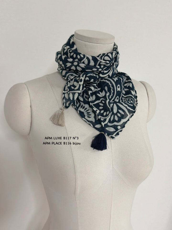 N3韓國直郵實拍女裝新款人氣職業時尚熱賣26春夏圍巾披肩流蘇N3圍巾/披肩