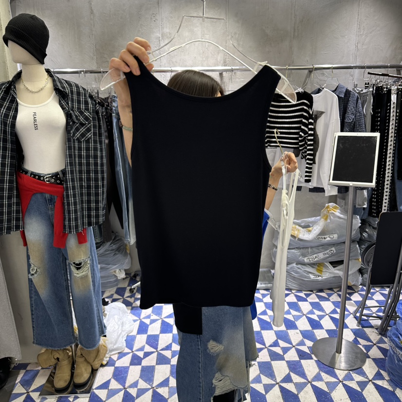 AMOUR韓國代購女裝新款休閑人氣職業推薦熱賣吊帶背心開衩AMOUR吊帶/背心圖色3