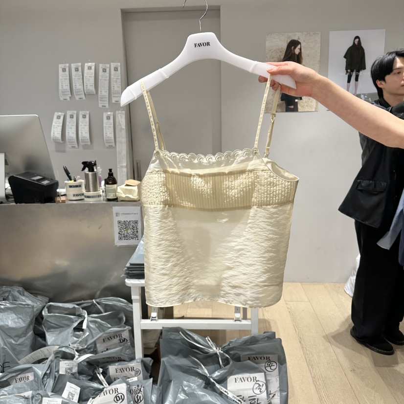 FAVOR-P韓國東大門代購女裝新品推薦時尚吊帶背心不含內搭FAVOR-P吊帶/背心圖色1