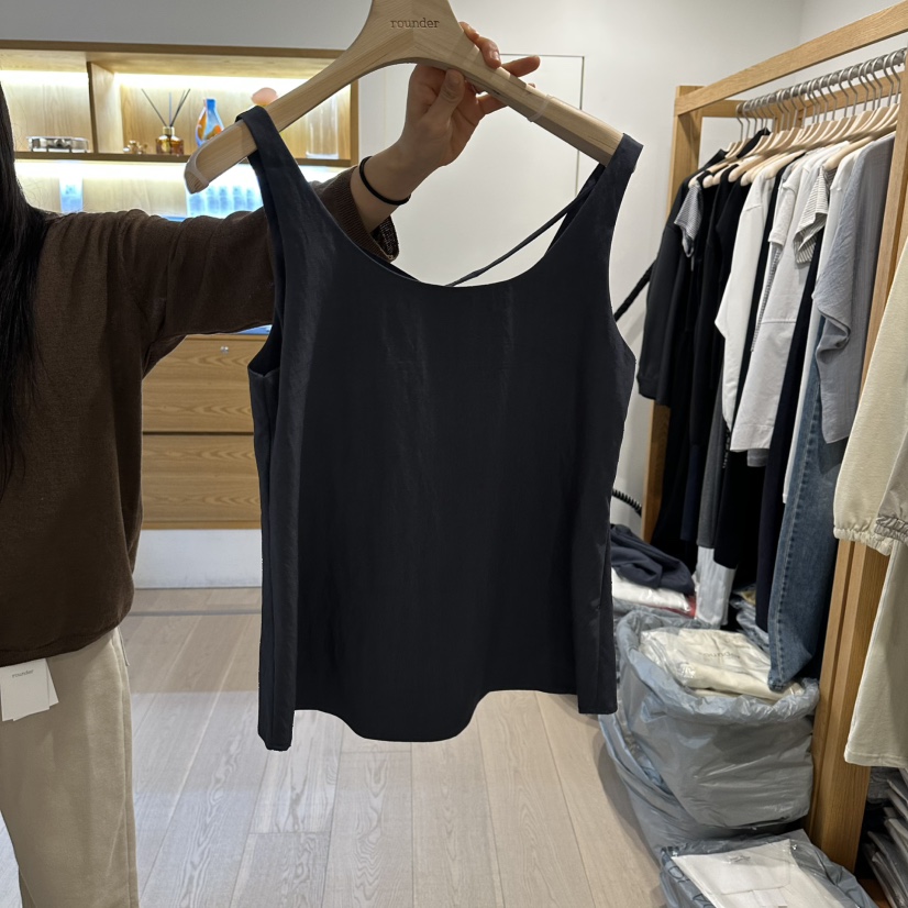 ROUNDER韓國直郵實拍女裝新品推薦人氣時尚熱賣26春夏吊帶背心ROUNDER吊帶/背心圖色2墨色