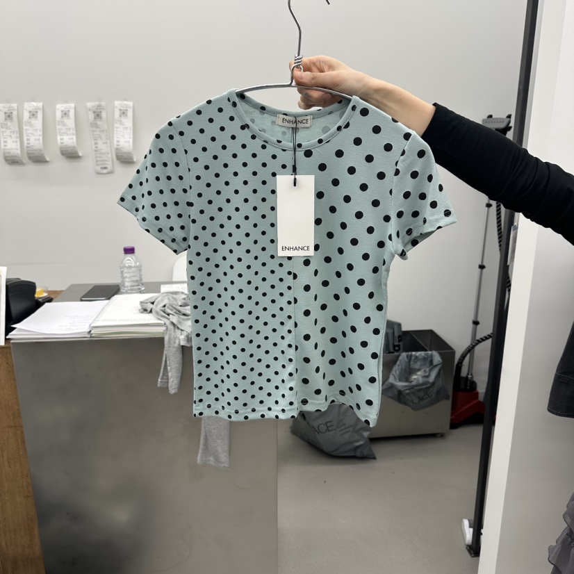 ENHANCE韓國東大門直郵女裝新款推薦熱賣休閑26春夏人氣T恤ENHANCE/HOPESMORET恤圖色2