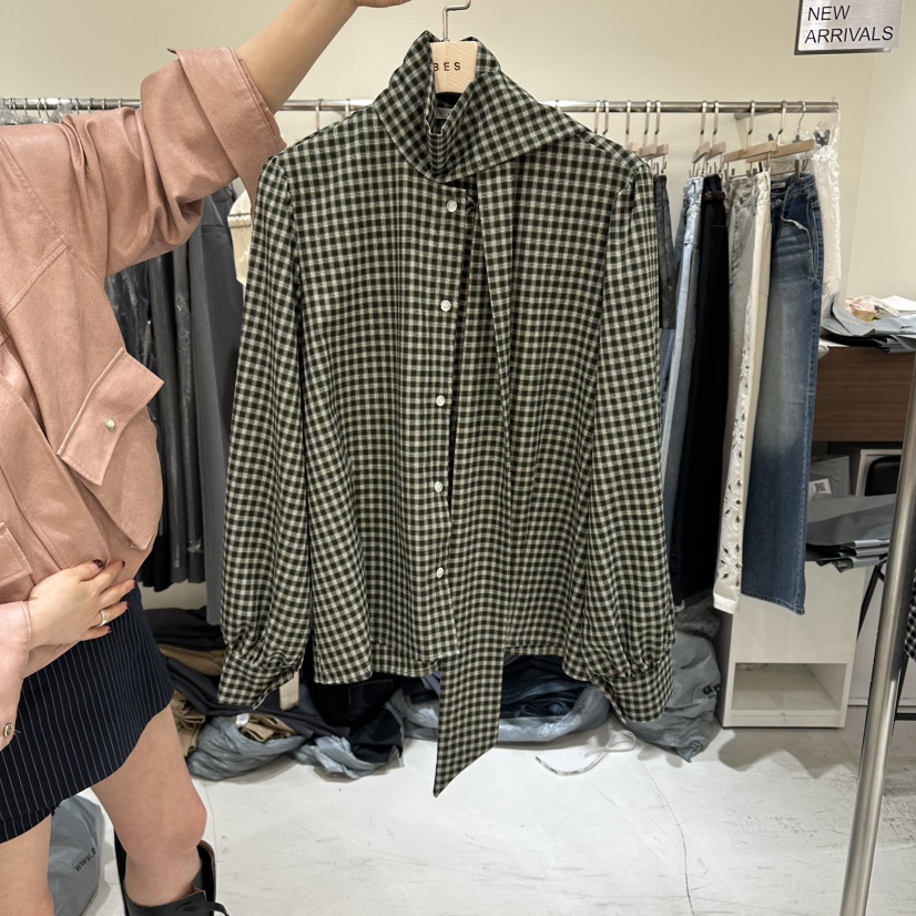 BES韓國東大門代購女士新品休閑推薦熱賣襯衫蕾絲衫格子喇叭BES SEOUL襯衫/蕾絲衫圖色2