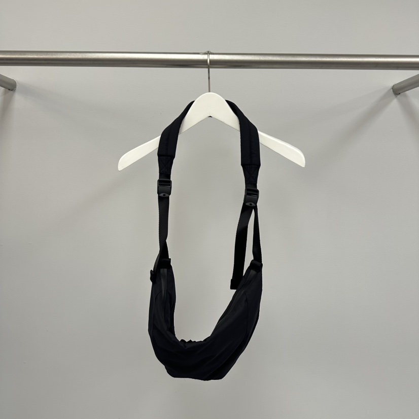 WATER/RIVER韓國東大門直郵女士新品職業熱賣單肩斜跨包WATER/RIVER單肩/斜跨包