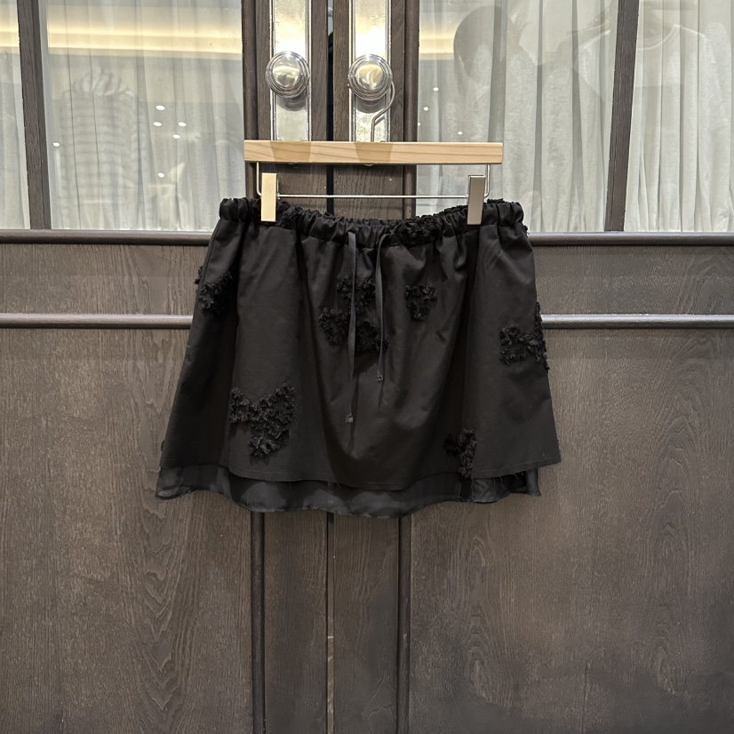 VIBELLE韓國東大門直郵女裝新品熱賣人氣推薦26春夏職業短裙VIBELLE短裙圖色2