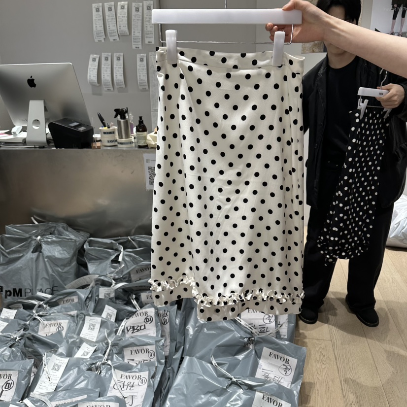 FAVOR-P韓國東大門直郵女裝新品熱賣時尚推薦26春夏長裙FAVOR-P長裙