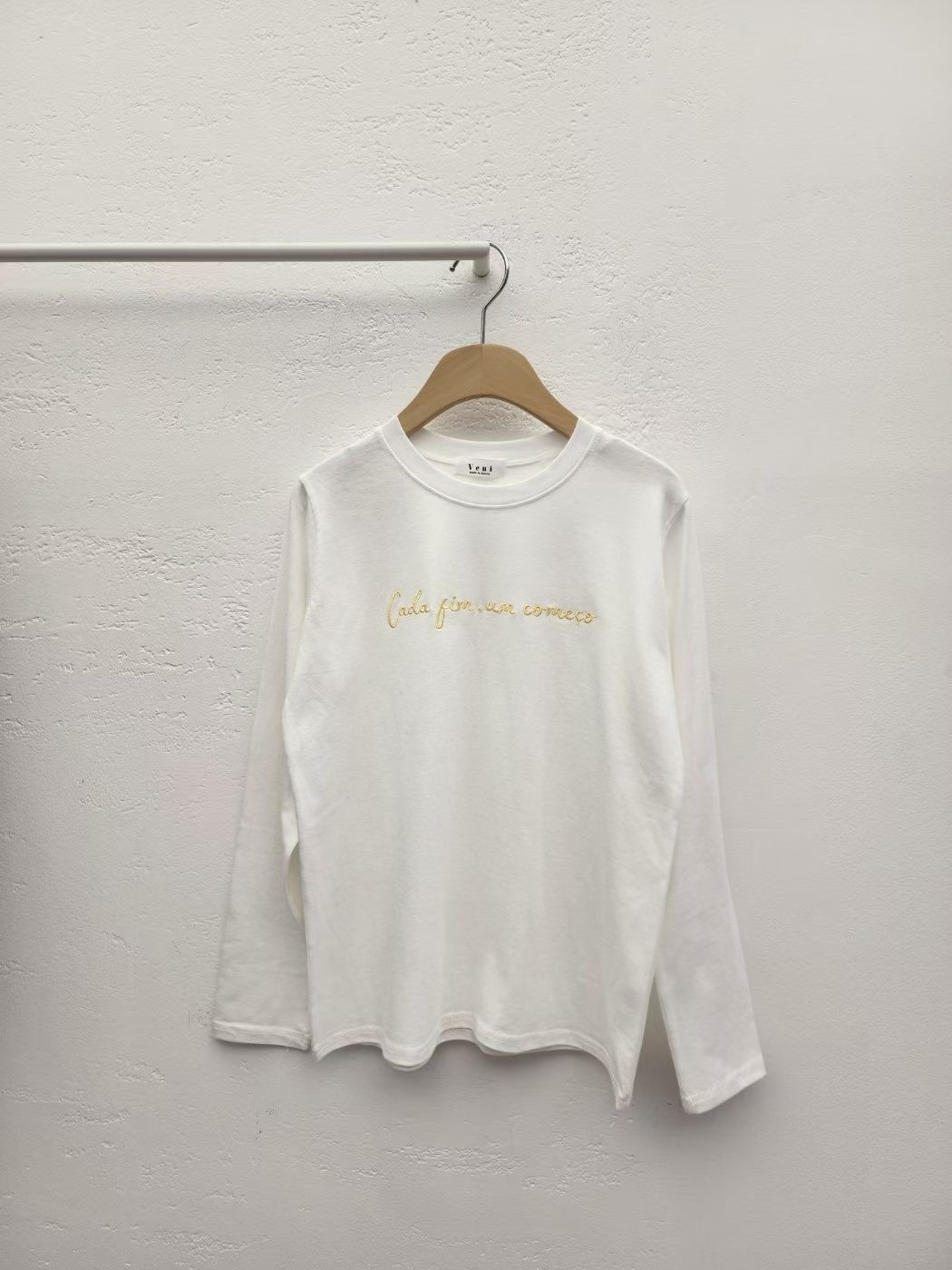 VENI東大門實拍女裝新品推薦休閑26春夏長袖T恤莫代爾棉質VENI長袖T恤圖色2