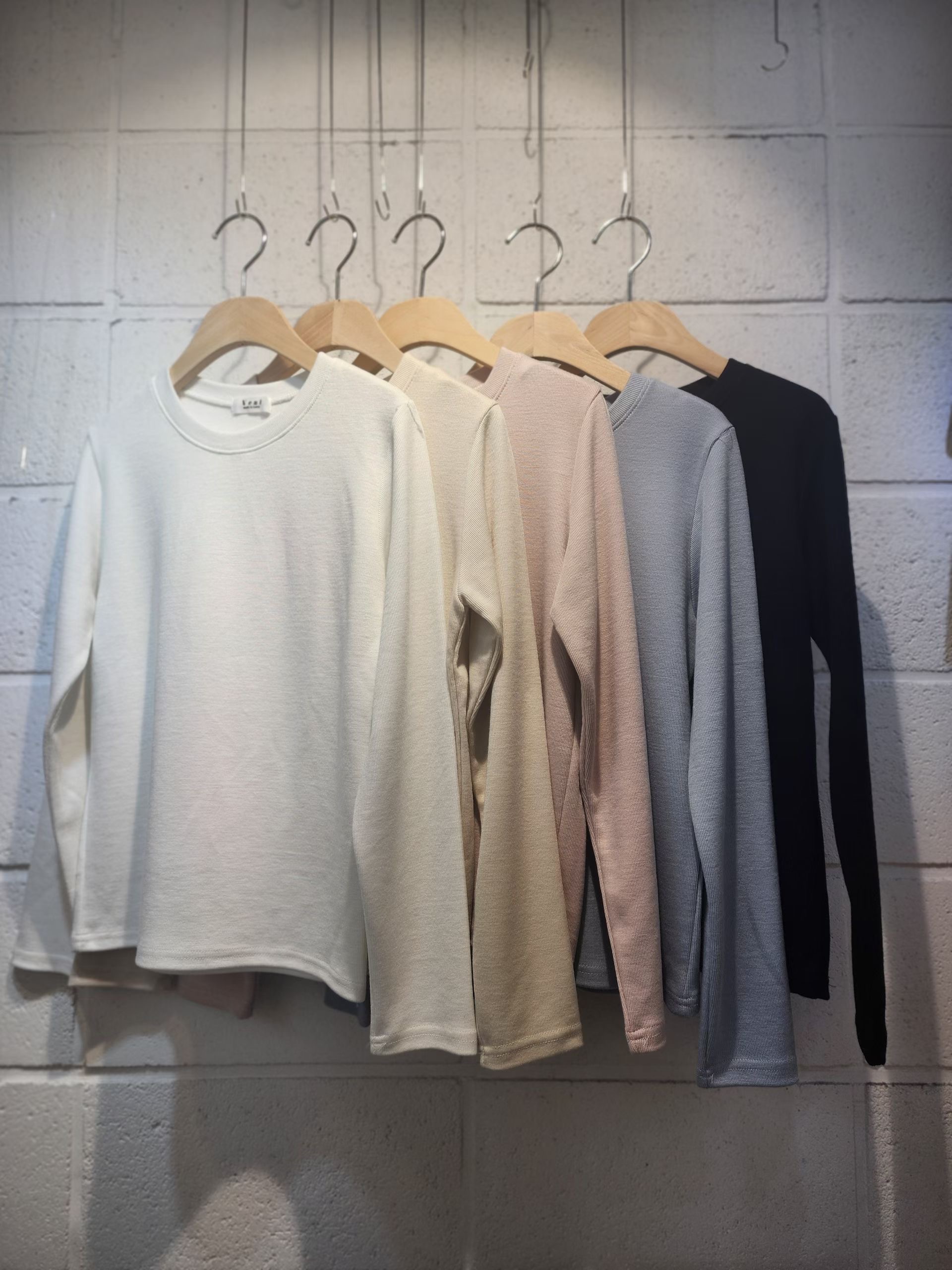 VENI東大門直郵女裝新品時尚人氣推薦26春夏職業休閑長袖T恤VENI長袖T恤圖色1左一色