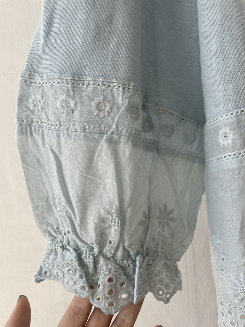 VIVANI韓國直郵女士新品真品推薦人氣時尚長袖T恤不含包蕾絲VIVANI長袖T恤