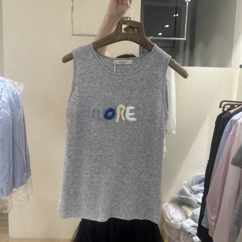 EMPTY韓國直郵女裝新款職業休閑熱賣吊帶背心不含內搭刺繡EMPTY吊帶/背心圖色2